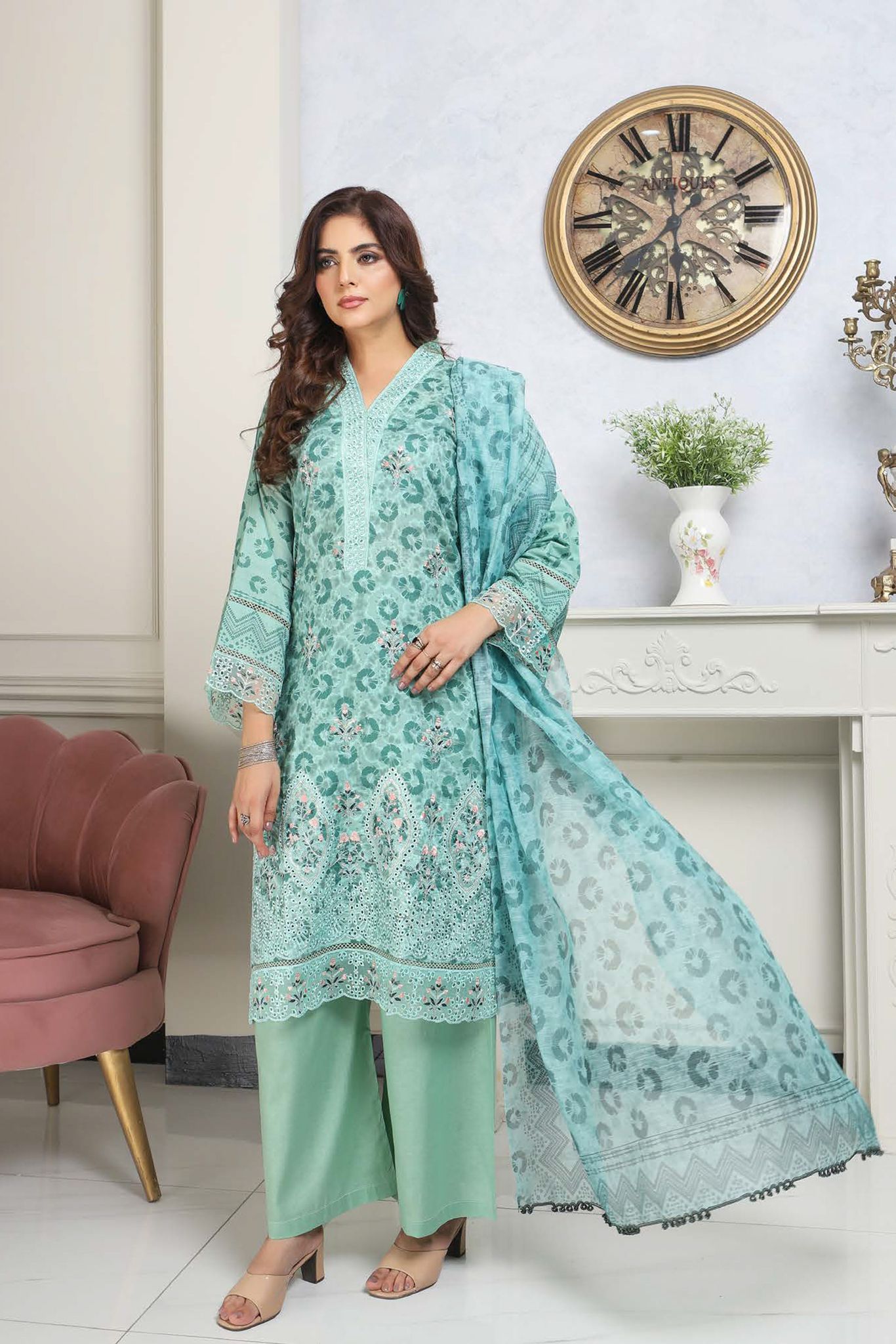 Munira Designer Lawn Suit - 004