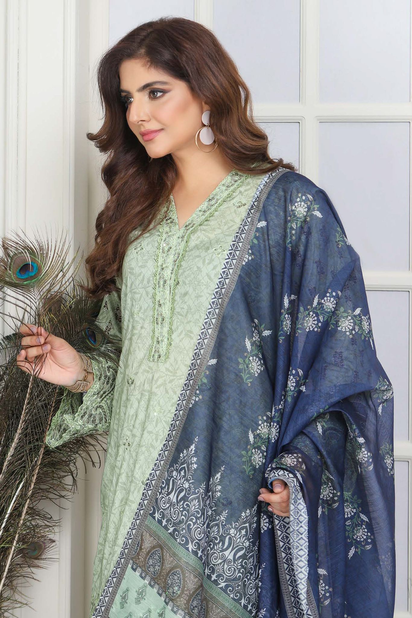 Munira Designer Lawn Suit - 002