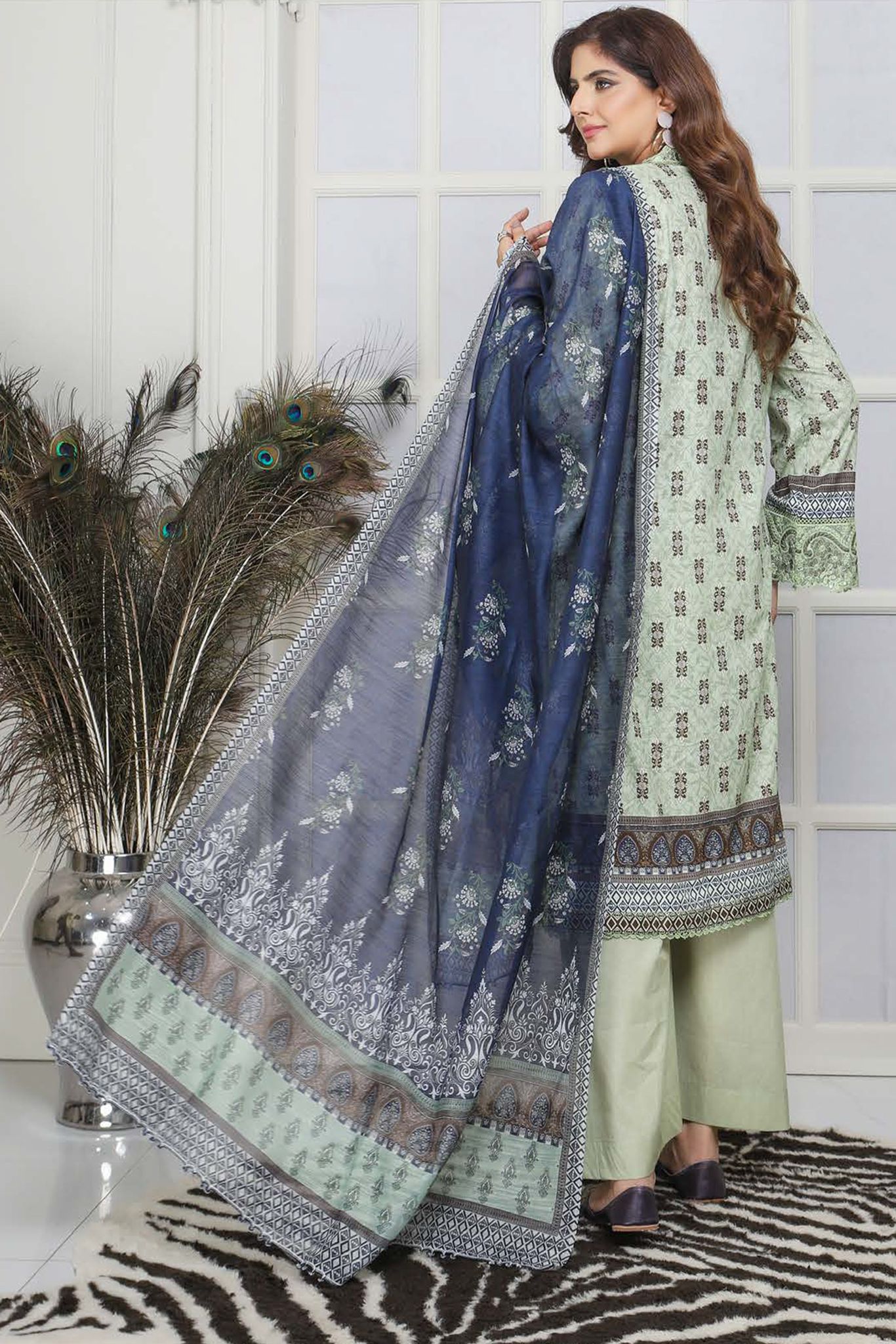 Munira Designer Lawn Suit - 002