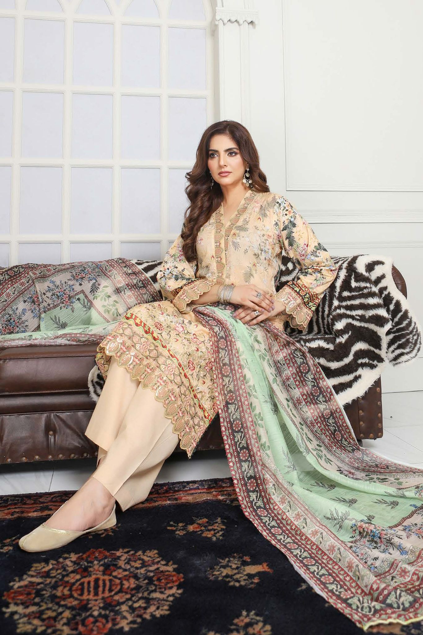 Munira Designer Lawn Suit - 003