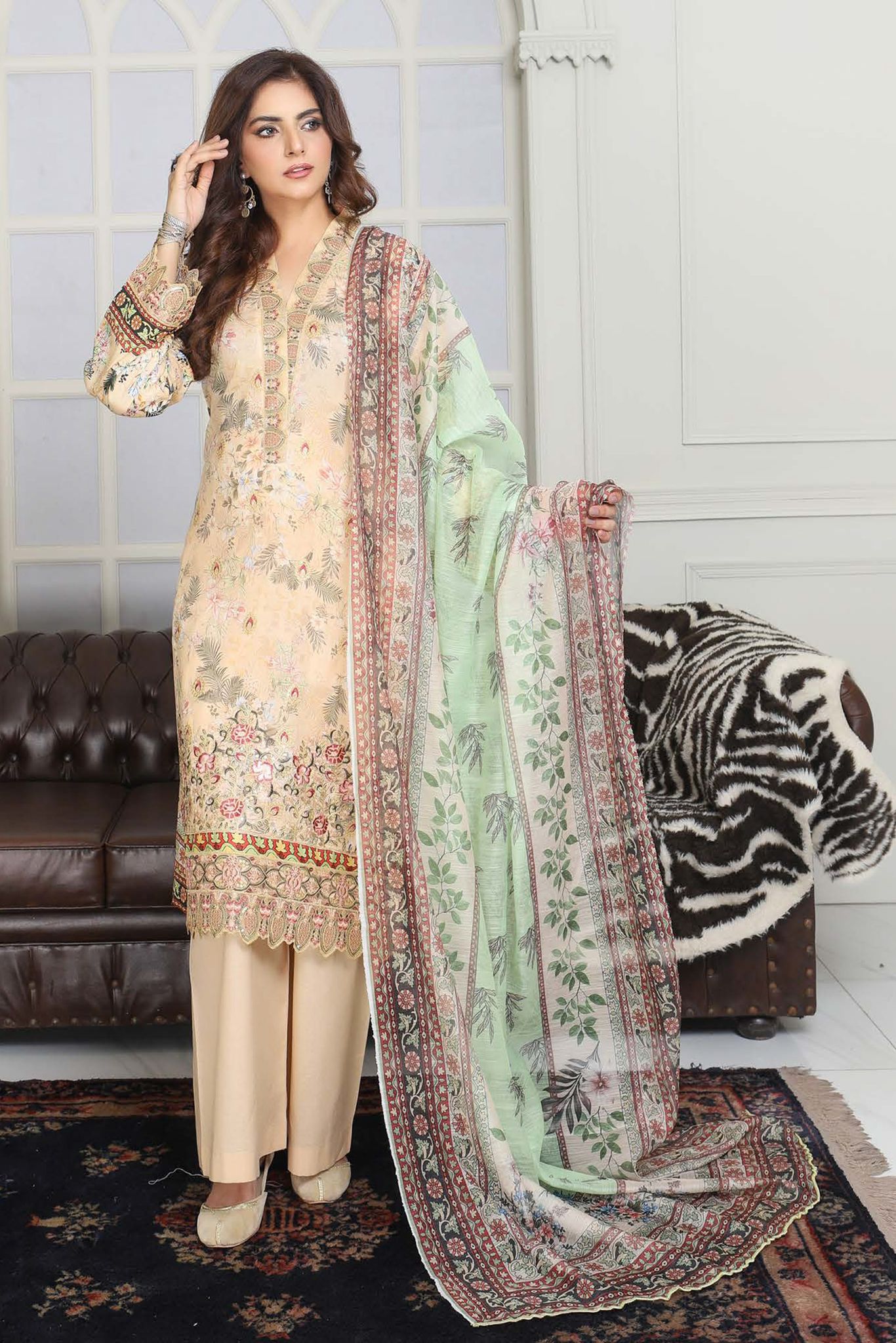 Munira Designer Lawn Suit - 003